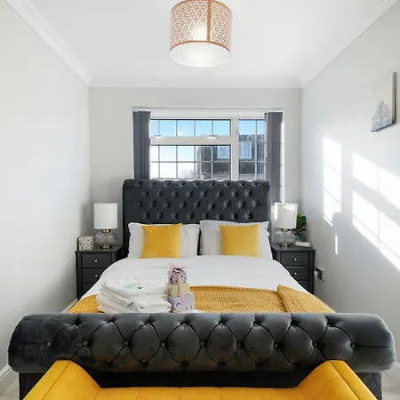 Spacious, 4 Bed, Garden, Parking, Excel London Exterior photo